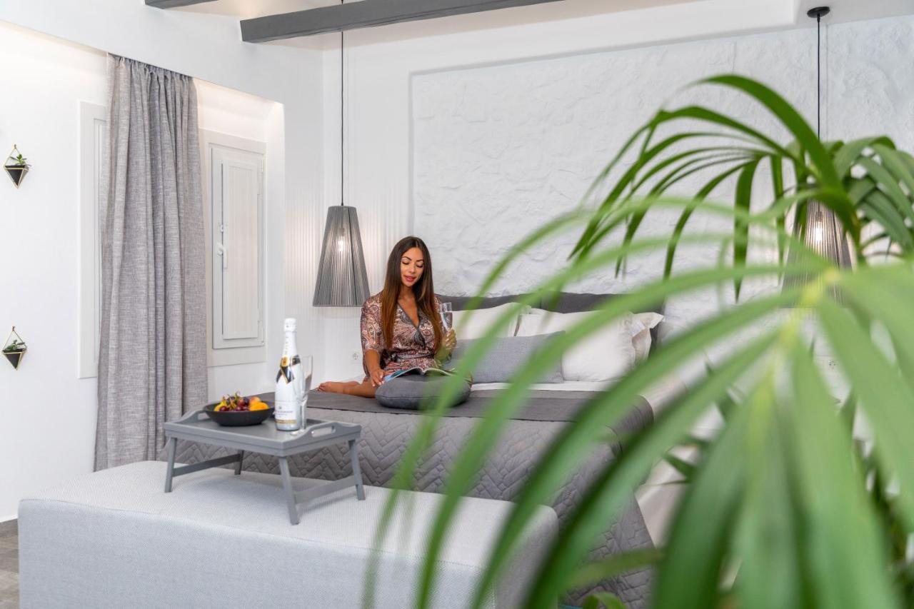 El_Puerto Luxury Port Suites Naxos City Exteriör bild