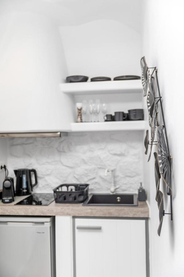 El_Puerto Luxury Port Suites Naxos City Exteriör bild
