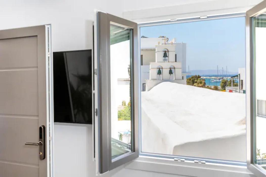 El_Puerto Luxury Port Suites Naxos City Exteriör bild